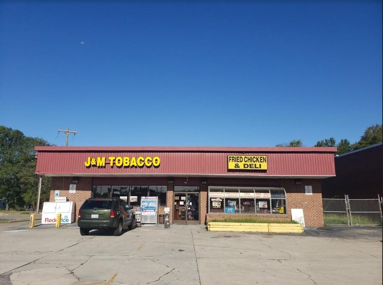 More Photos Of 315 N Eastern Blvd, Fayetteville Convenience Store For Sale