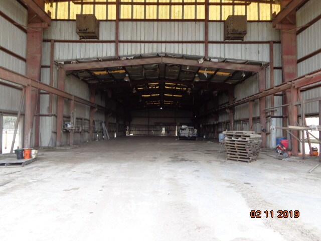 More Photos Of 4703 S Lewis St, New Iberia Warehouse For Lease