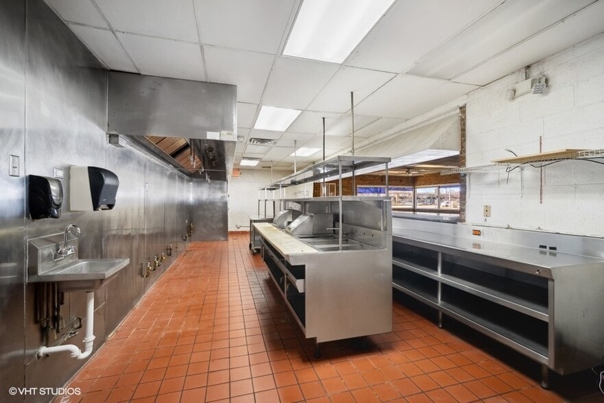 More Photos Of 1820 W Irving Park Rd, Schaumburg Fast Food For Sale