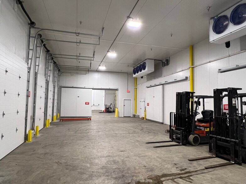 More Photos Of 7500 NW 25th St, Miami Refrigeration Cold Storage For Sale