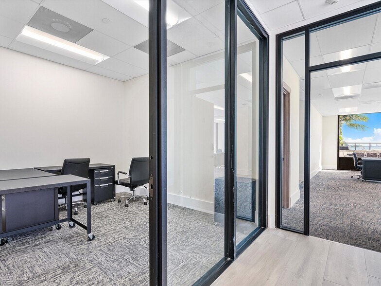 More Photos Of 600 NE 36th St, Miami Apartments For Lease