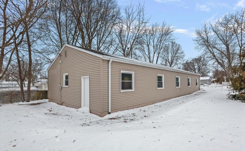 More Photos Of 110 W Main St, Pleasant Plains Religious Facility For Sale