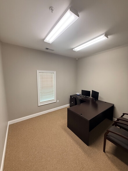 More Photos Of 1275 Shiloh Rd NW, Kennesaw Office For Sale