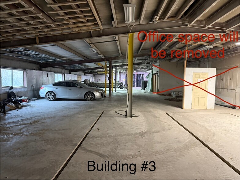 More Photos Of 333 Atlas Ave, Madison Warehouse For Lease