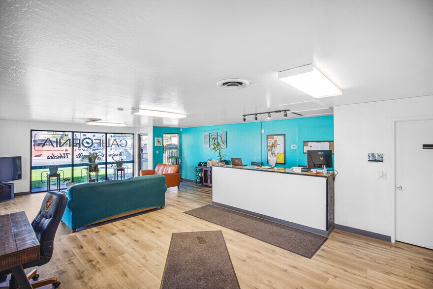 More Photos Of 660 Lakeville St, Petaluma Industrial For Sale