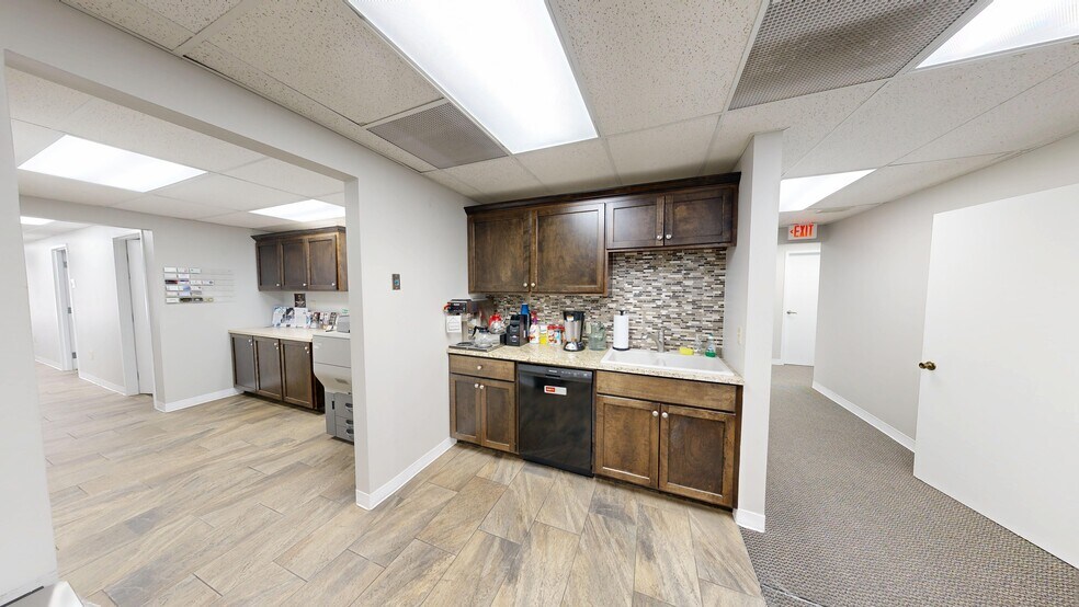 More Photos Of 2514 S 119th St, Omaha Office For Lease