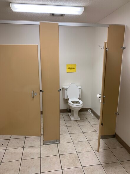 More Photos Of 1239 Russell Pkwy, Warner Robins Office For Sale