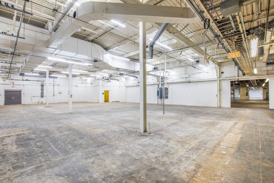 More Photos Of 3301 Electronics Way, West Palm Beach Manufacturing For Lease