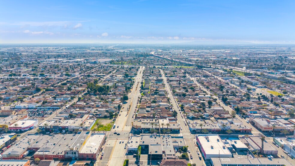 More Photos Of 4630 Whittier Blvd, Los Angeles General Retail For Sale