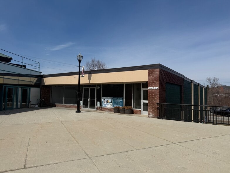 Primary Photo Of 39 Hanover St, Lebanon Office For Lease