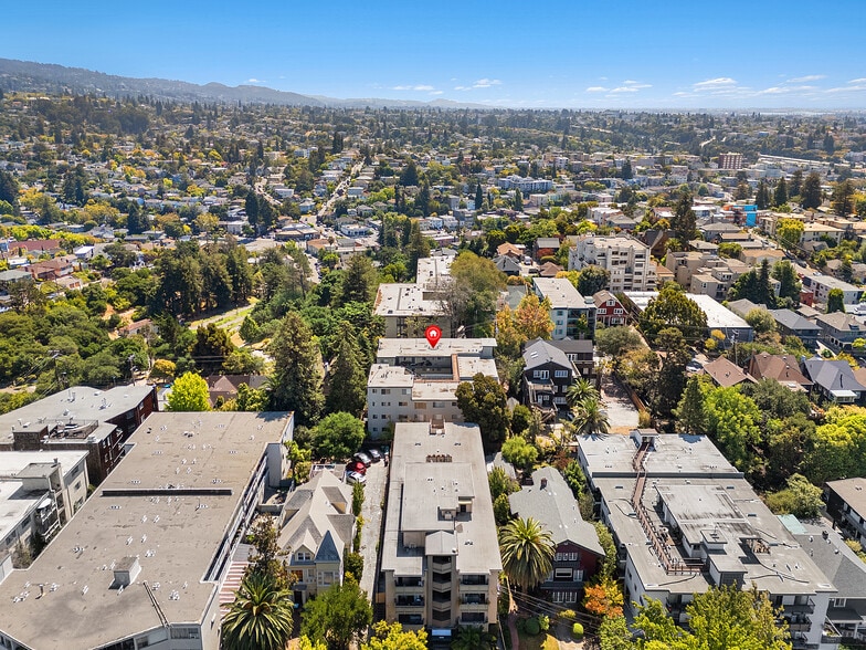 More Photos Of 671 Vernon St, Oakland Apartments For Sale