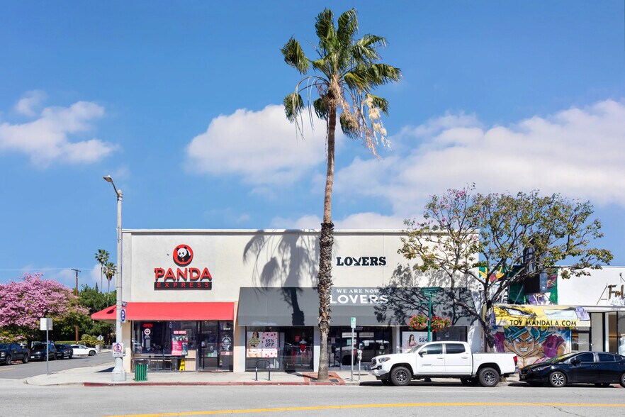 More Photos Of 14557 Ventura Blvd, Sherman Oaks Storefront For Lease