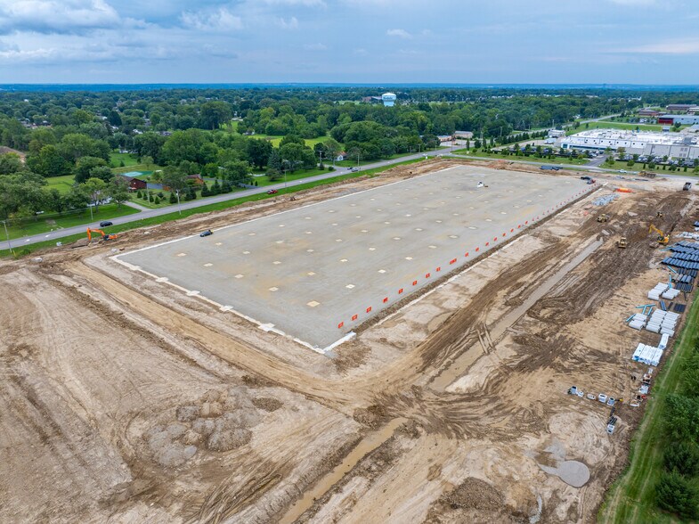 More Photos Of 9085 Peters Pike, Vandalia Distribution For Lease