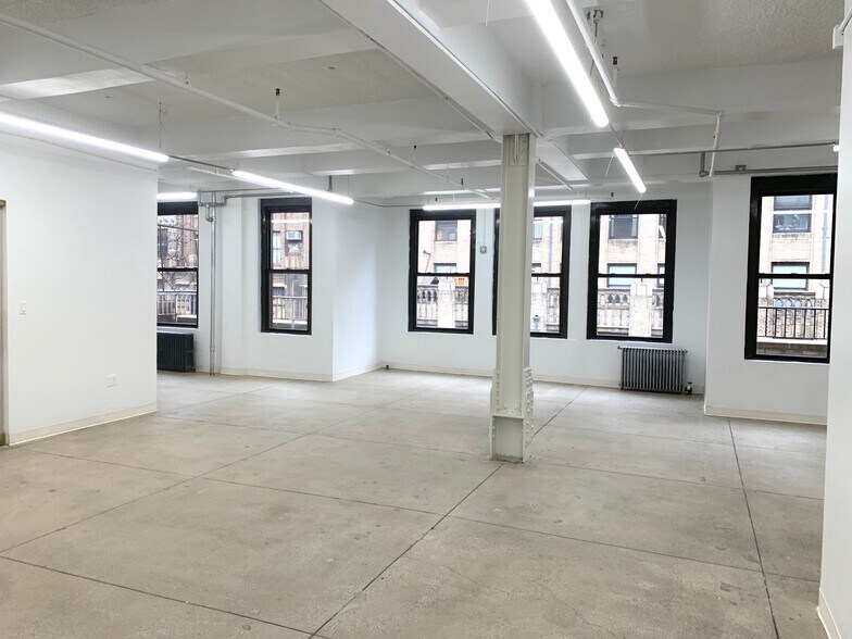 More Photos Of 252 W 38th St, New York Office For Lease