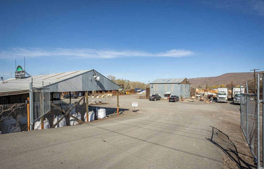 More Photos Of 2105 Terrace Heights Dr, Yakima Industrial For Sale