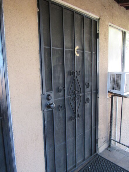 More Photos Of 451 S Breed St, Los Angeles Apartments For Sale