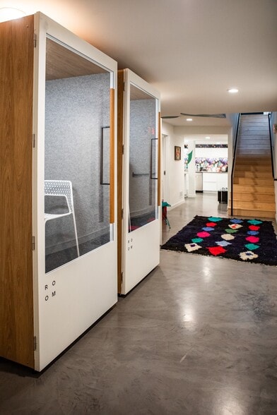 More Photos Of 4009 E Lake St, Minneapolis Office For Lease