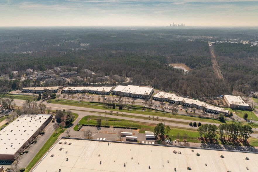 More Photos Of 5009-5015 W WT Harris Blvd, Charlotte Unknown For Lease