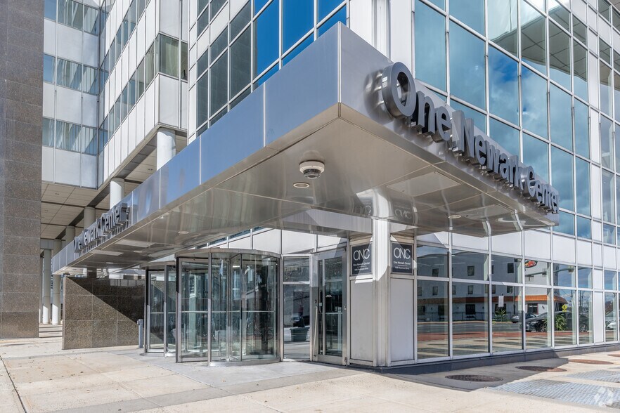 More Photos Of 1085 Raymond Blvd, Newark Office For Lease
