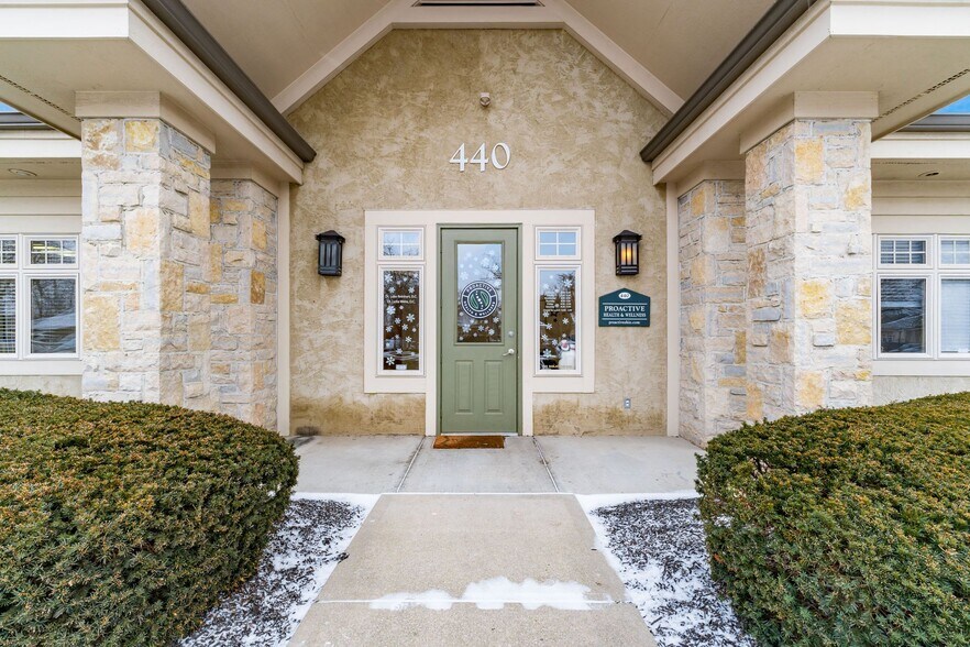 More Photos Of 440 Beecher Rd, Columbus Medical For Lease