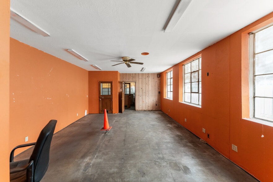 More Photos Of 1110 Colusa St, Vallejo Auto Repair For Sale