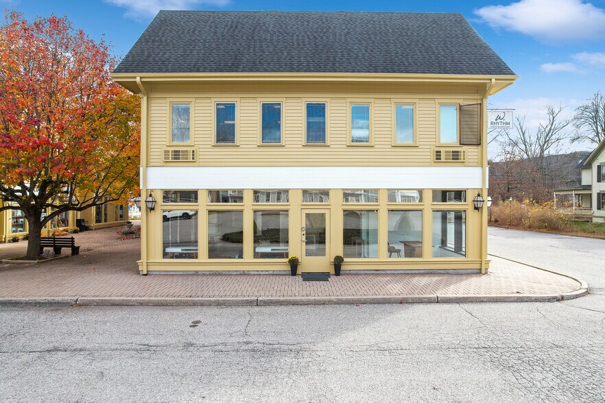 More Photos Of 25 N Main St, Kent Storefront Retail Office For Lease