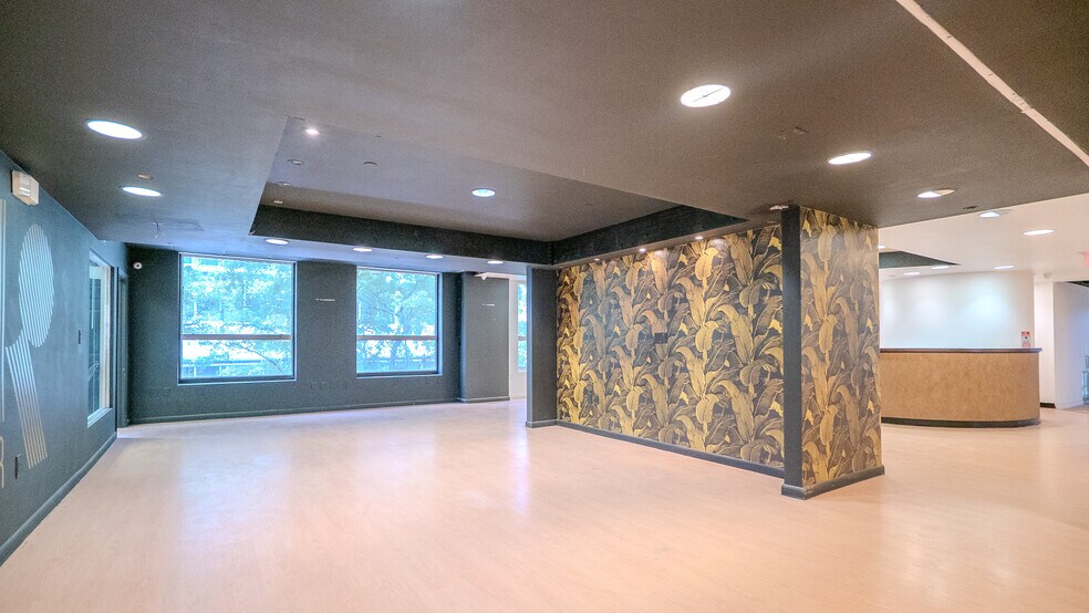 More Photos Of 168 SE 1st St, Miami Loft Creative Space For Sale