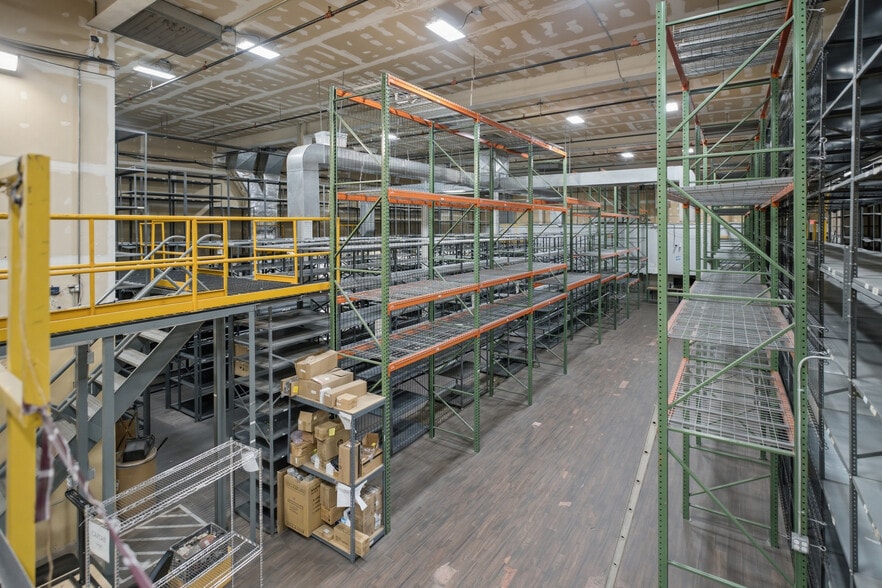 More Photos Of 2115 Jericho Tpke, New Hyde Park Manufacturing For Lease