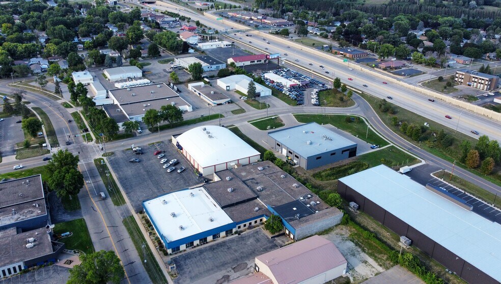 More Photos Of 1304 Valleyhigh Dr NW, Rochester Showroom For Sale