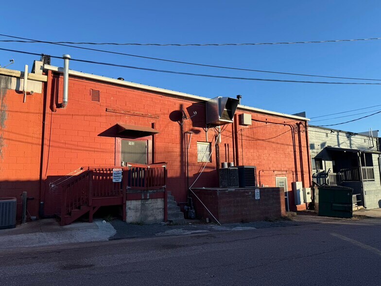 More Photos Of 103 W Court House Sq, Cumming General Retail For Sale