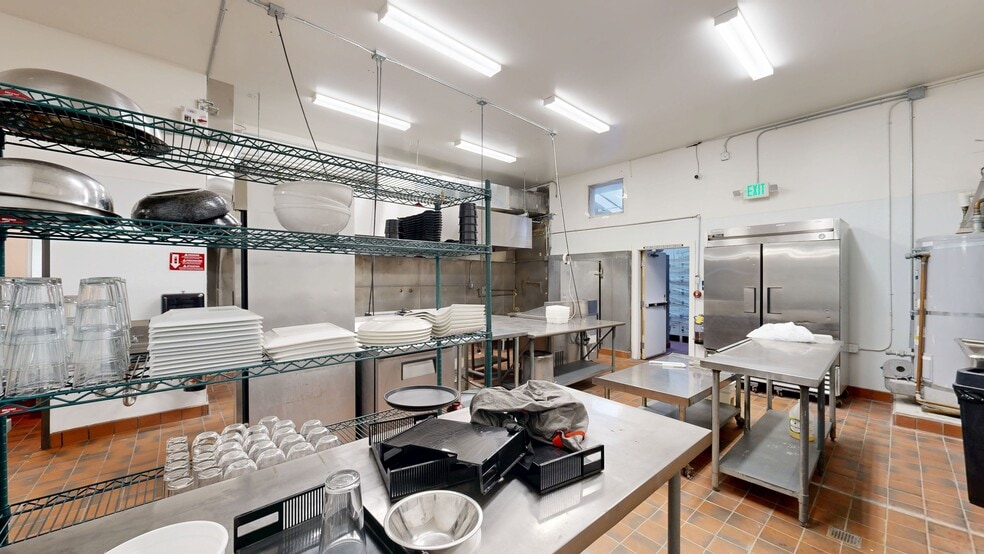 More Photos Of 355-357 Grand Ave, Oakland Storefront Retail Office For Lease