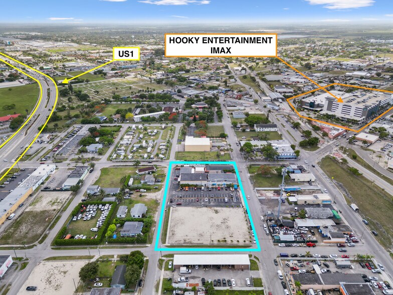 More Photos Of 17 NE 1st Rd, Homestead Storefront Retail Office For Sale
