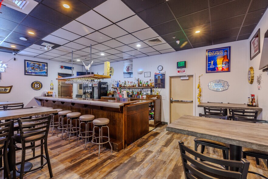 More Photos Of 7196 S Highway 92, Hereford Restaurant For Sale