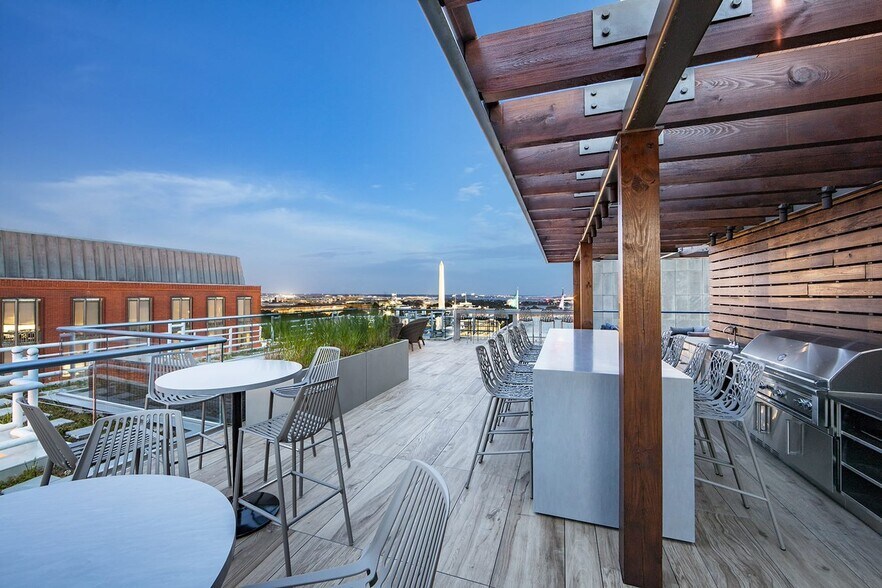 More Photos Of 750 17th St NW, Washington Office For Lease