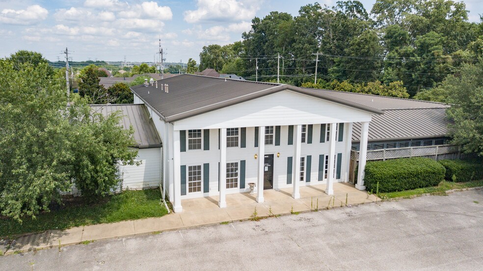 More Photos Of 1850 Berryhill Rd, Cordova Veterinarian Kennel For Sale