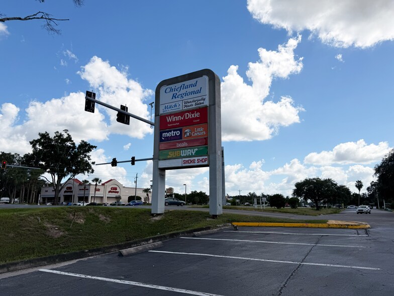 More Photos Of 2202 N Young Blvd, Chiefland Unknown For Lease