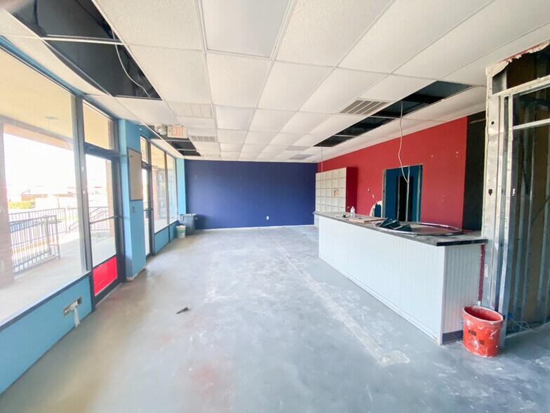 More Photos Of 100 Walkers Village Way, Walkersville General Retail For Lease