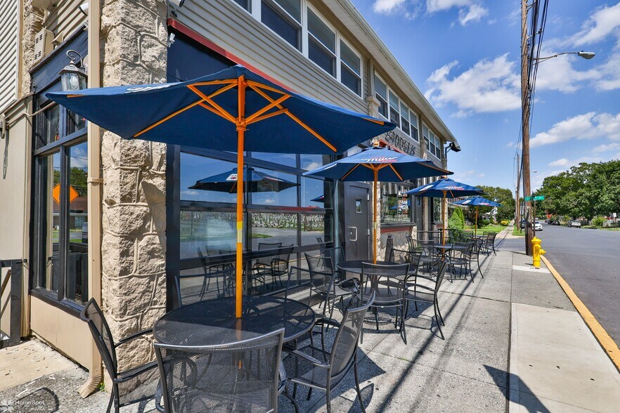 More Photos Of 2101 W Liberty St, Allentown Bar For Sale