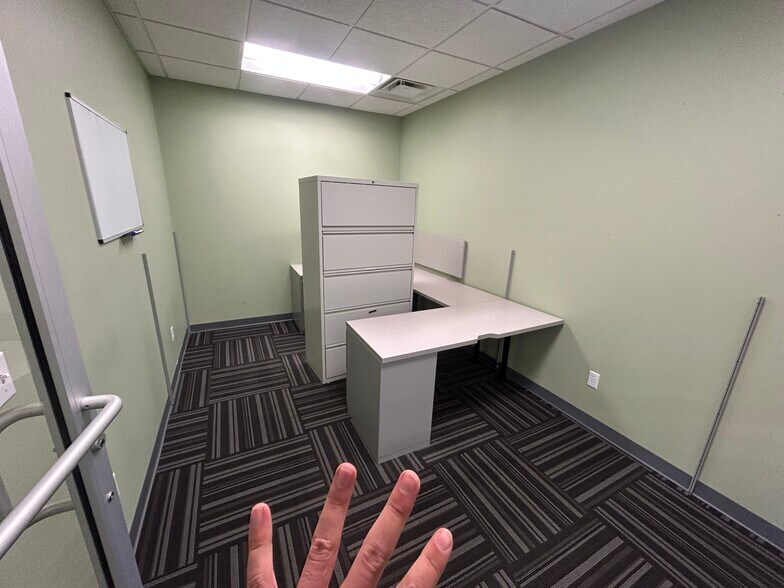 More Photos Of 826 N Martin Luther King Jr Dr, Jackson Freestanding For Sale