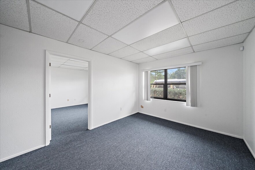 More Photos Of 2311 Whitfield Industrial Way, Sarasota Warehouse For Sale