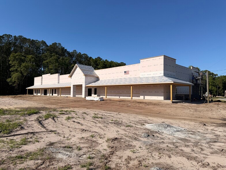 Primary Photo Of 581 3rd St, Springfield Freestanding For Lease