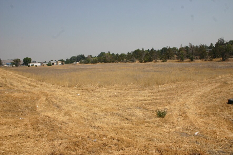 More Photos Of North Highway 97, Madras Land For Sale