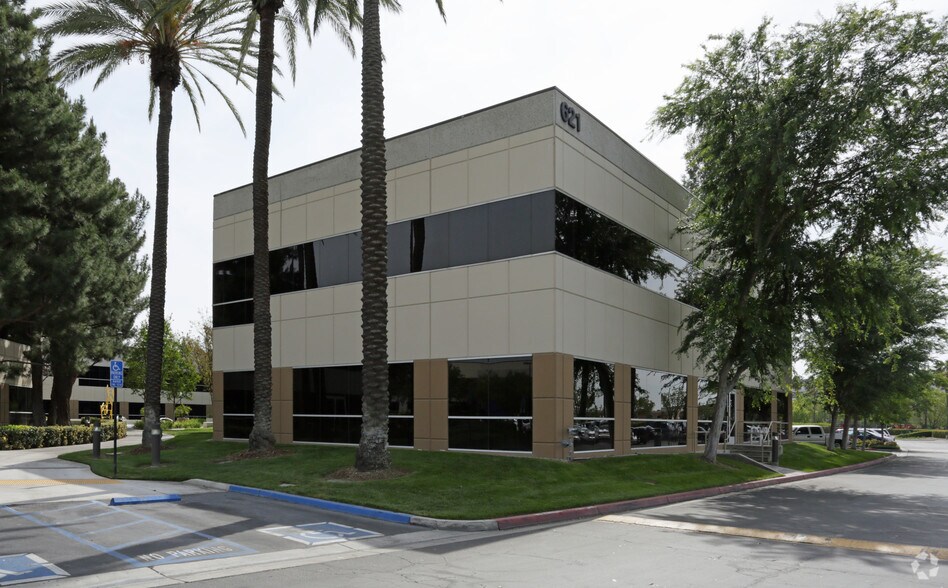 More Photos Of 621 E Carnegie Dr, San Bernardino Office For Lease