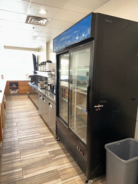 More Photos Of 1501 N Broad St, Philadelphia Freestanding For Lease