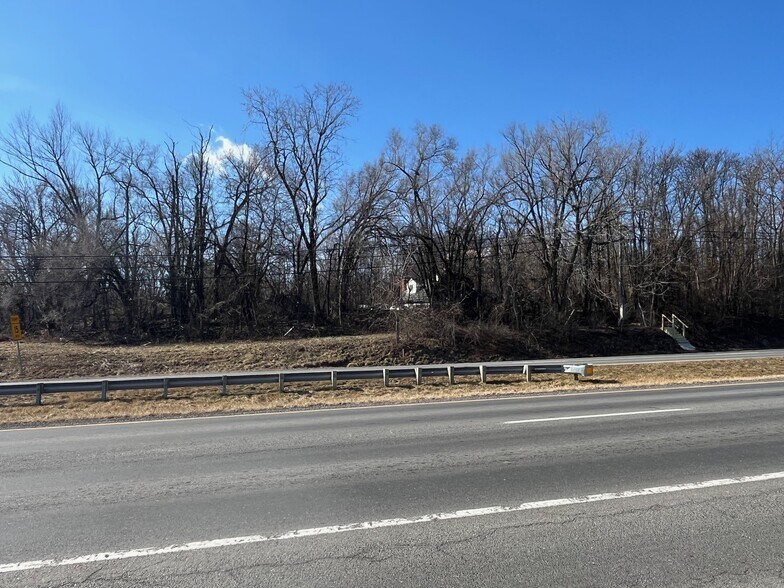 More Photos Of 1667 N Frederick Pike, Winchester Land For Sale