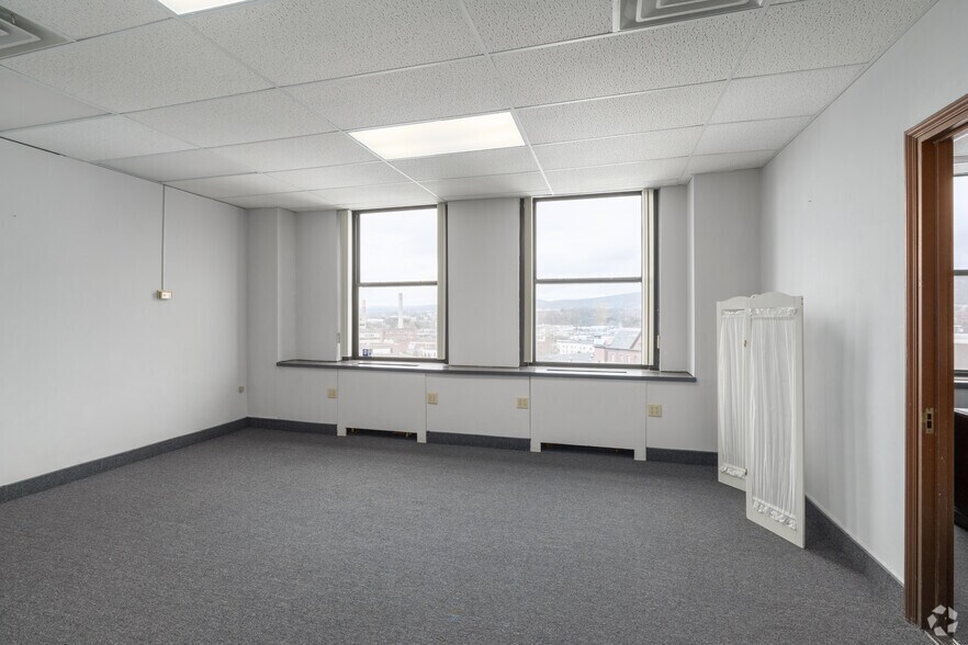 More Photos Of 67-69 Public Sq, Wilkes Barre Office Residential For Lease