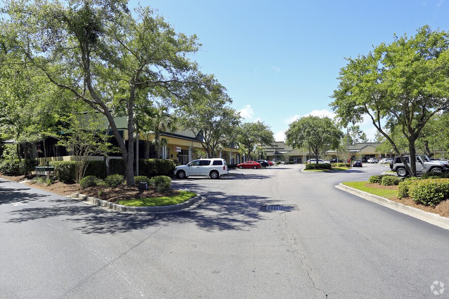 Primary Photo Of 70 Pennington Dr, Bluffton Unknown For Lease