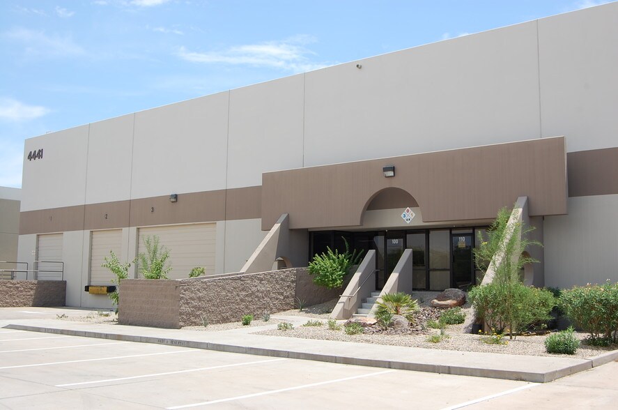 More Photos Of 4441 W Polk St, Phoenix Manufacturing For Lease