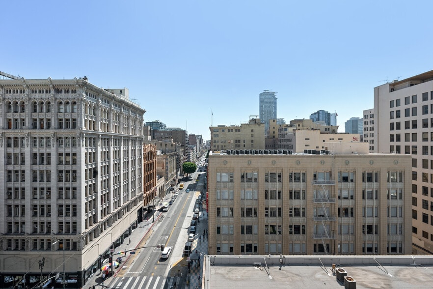 More Photos Of 551-553 S Broadway, Los Angeles Storefront Retail Office For Sale