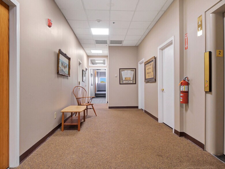 More Photos Of 88 Main St, Waterville Storefront Retail Office For Lease